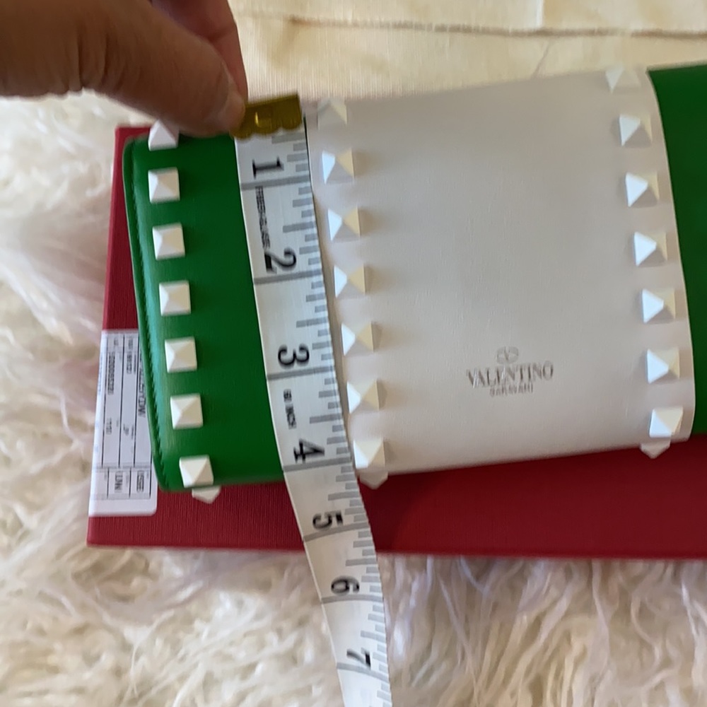 Valentino Garavani rock studs wristlet - Picture 12 of 17